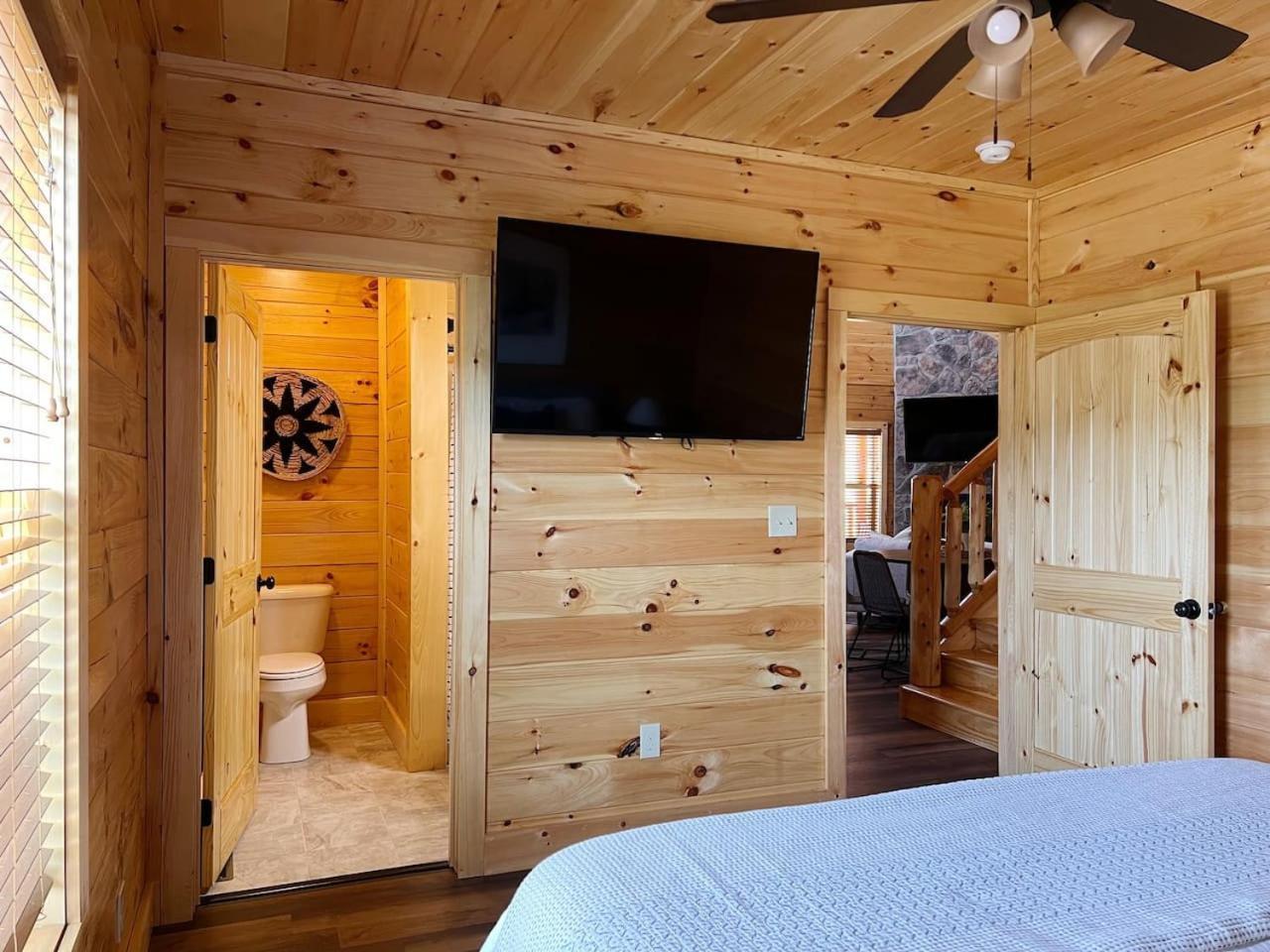 Splendid 2Cabins Sleeps 28 Pool Hot Tub More Пиджен Фордж Екстериор снимка